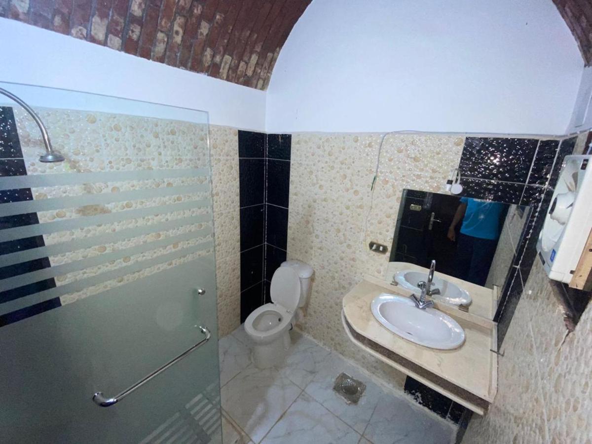 King Kassem Hotel Асуан Екстериор снимка